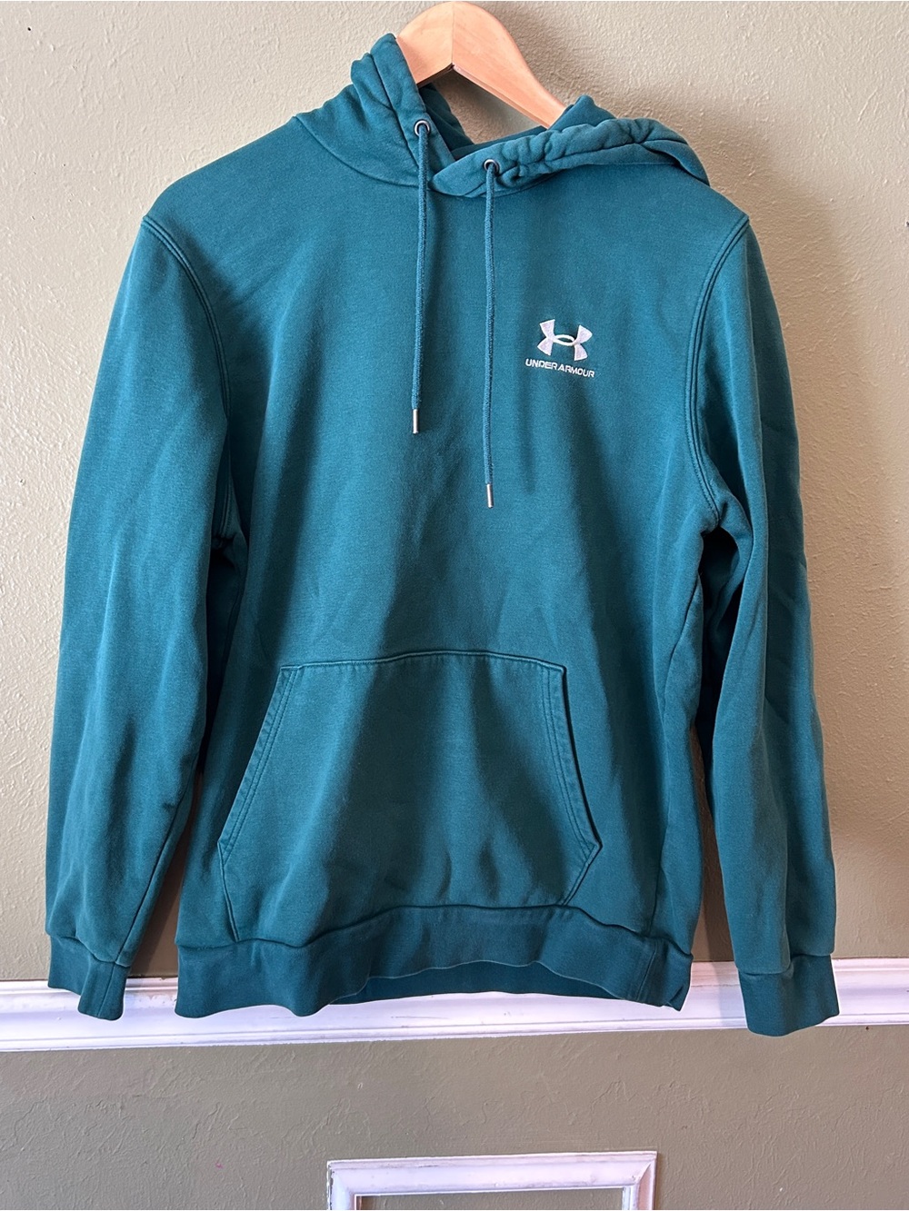 Under Armour Men's Forest Green Pullover Hoodie